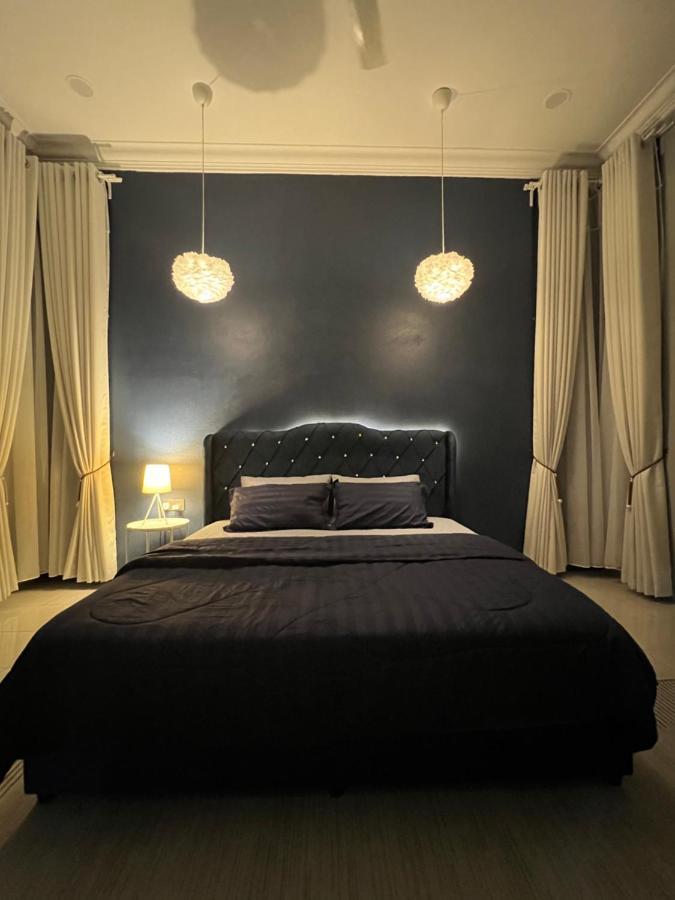 Majestic Homestay - Pasir Puteh Esterno foto