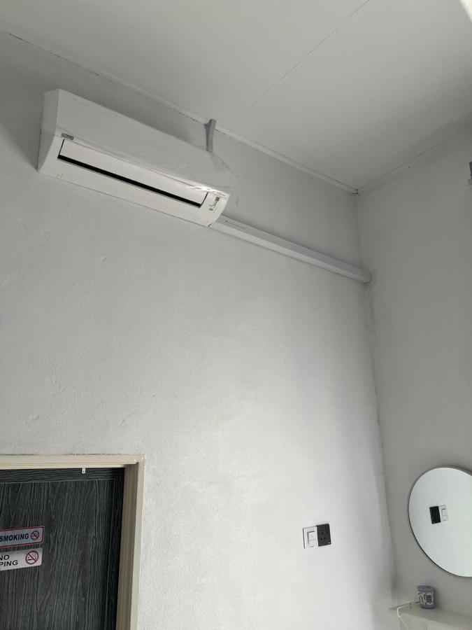 Majestic Homestay - Pasir Puteh Esterno foto