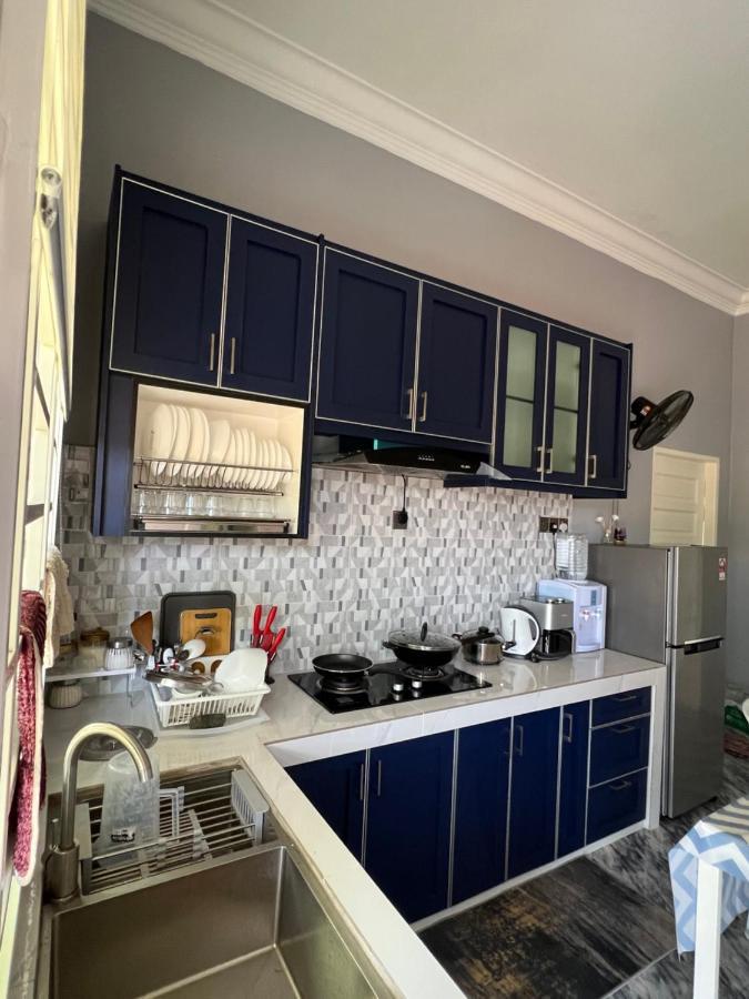 Majestic Homestay - Pasir Puteh Esterno foto